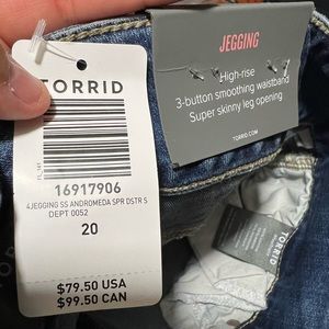 Bombshell Skinny Premium Stretch High-Rise Destructed Jeans